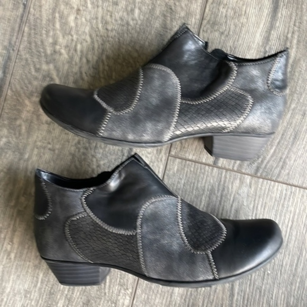 NWT Remonte shoes patchwork black gray leather booties size 7.5